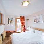 Апартаменты Maison Carrel Elegant 4